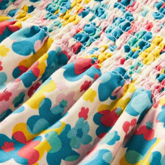Mini Boden Girl’s Colorful Floral Tie Shoulder Smocked Top & shorts 🌸🌼🌺 - Picture 2 of 10